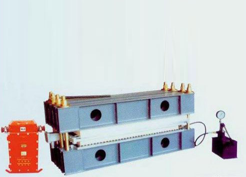 LBD硫化機(jī).jpg